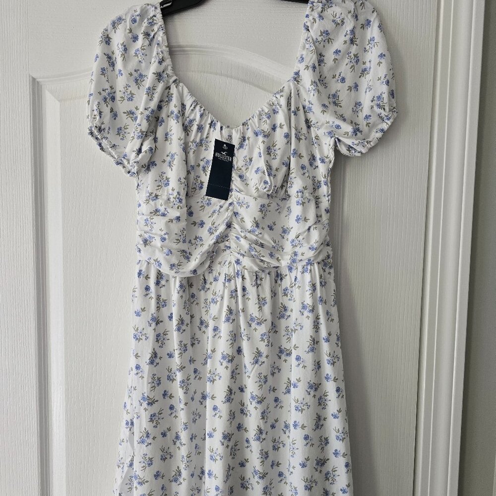 Hollister Dress And Sweater